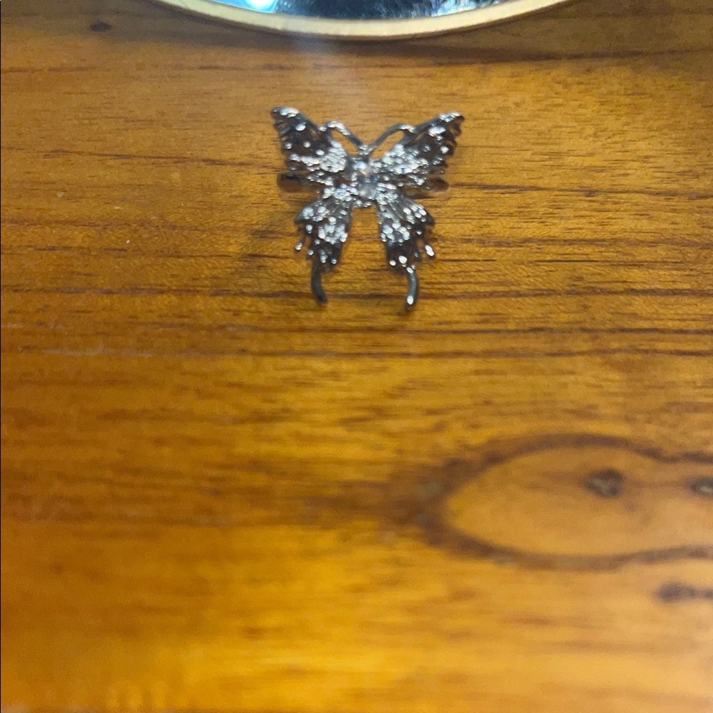 Butterfly Ring - Picture 2 of 6